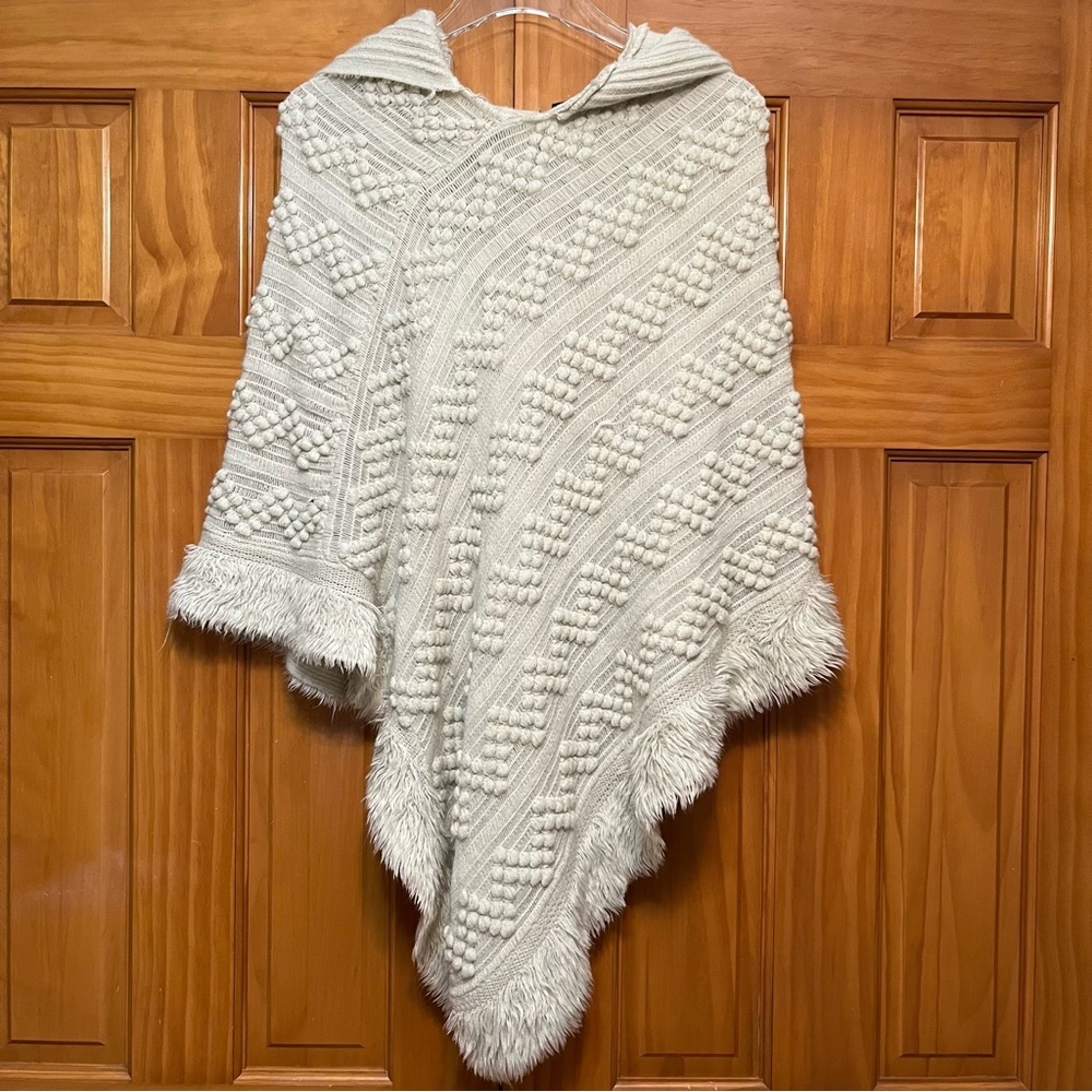 Coco + Carmen Ivory Hooded Poncho One Size NWT